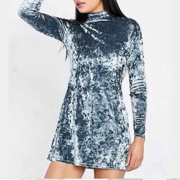 Kimchi Blue Urban Outfitters Blue Velvet Dress - Picture 2 of 7
